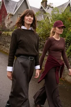 More'moi Sweter Amelia Dark Chocolate