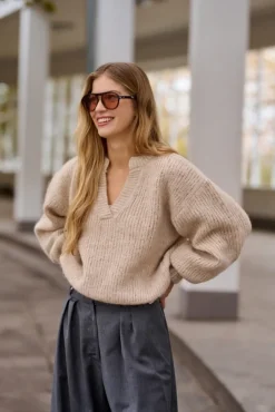More'moi Sweter Madeline Light Beige