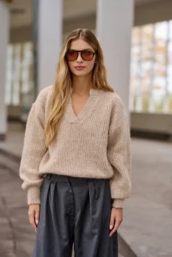 More'moi Sweter Madeline Light Beige