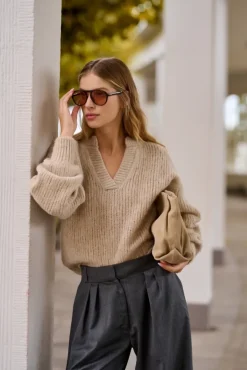 More'moi Sweter Madeline Light Beige